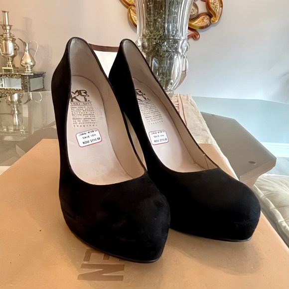 MRKT Velvet Heels - Picture 2 of 4